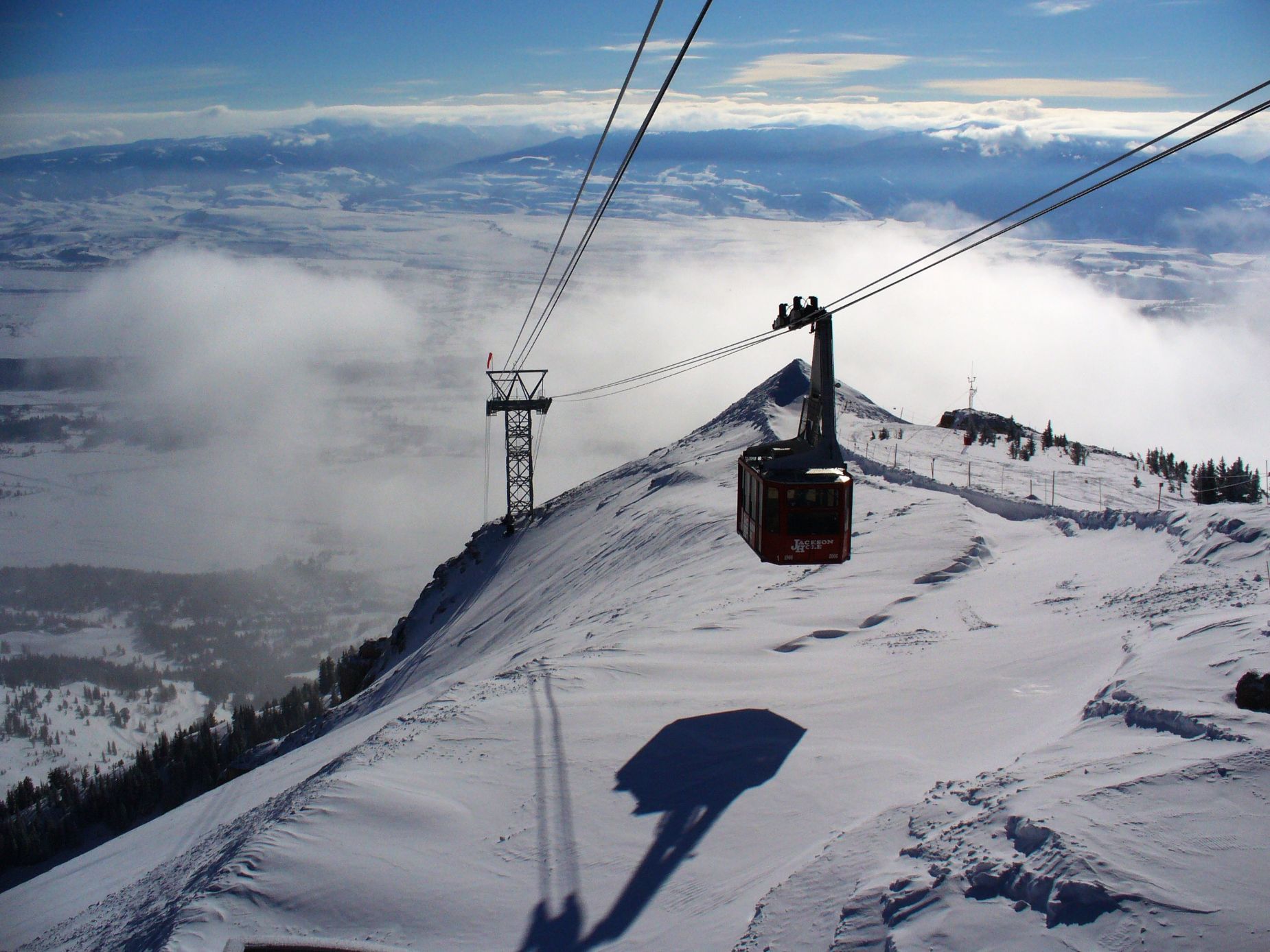12 UNIQUE JACKSON HOLE ACTIVITIES YOU CAN’T MISS Featured Image