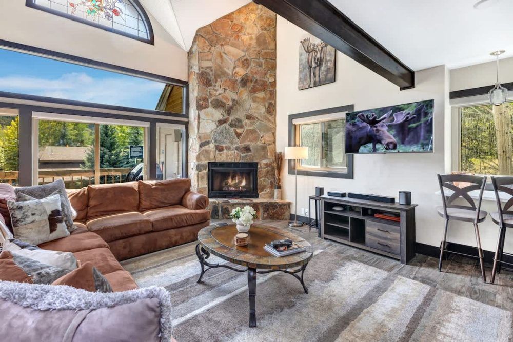 Abode at Queen Esther | Block from shuttle | NO AC | Great deal in Lower Deer Valley Main Image