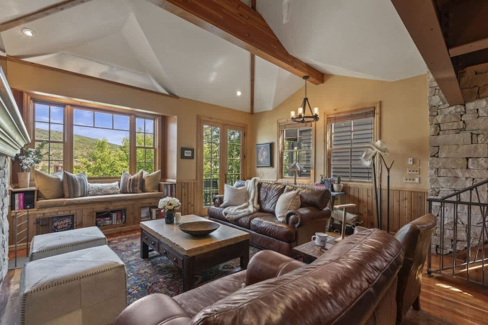Abode at The Outlaw Main Image