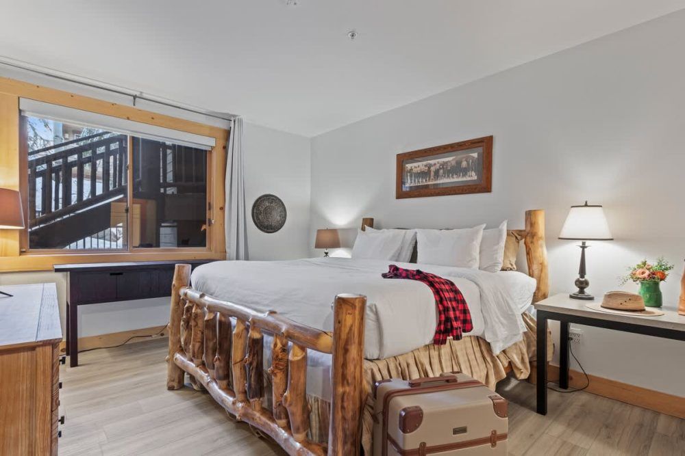 Abode at Black Bear 252 Main Image