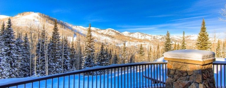 SNOW CONTINUES TO FALL IN PARK CITY Featured Image