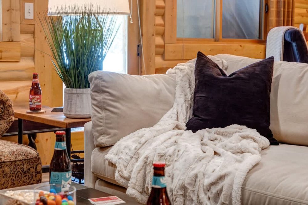 Abode at Black Bear 151 | Steps to DV and Recently Remodeled! Private Hot Tub, Concierge: vacation rental in Park City